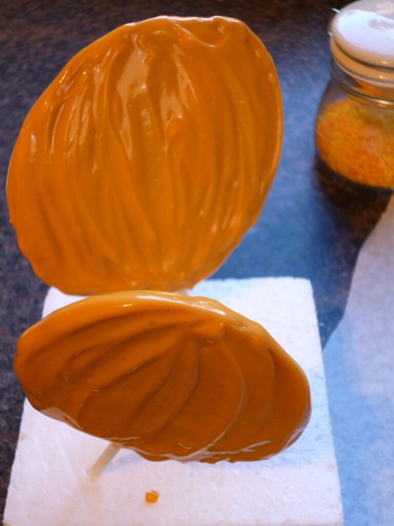 Halloween Pumpkin Chocolate Honeycomb lollipop recipe Halloween Pumpkin Chocolate Honeycomb lollipop recipe