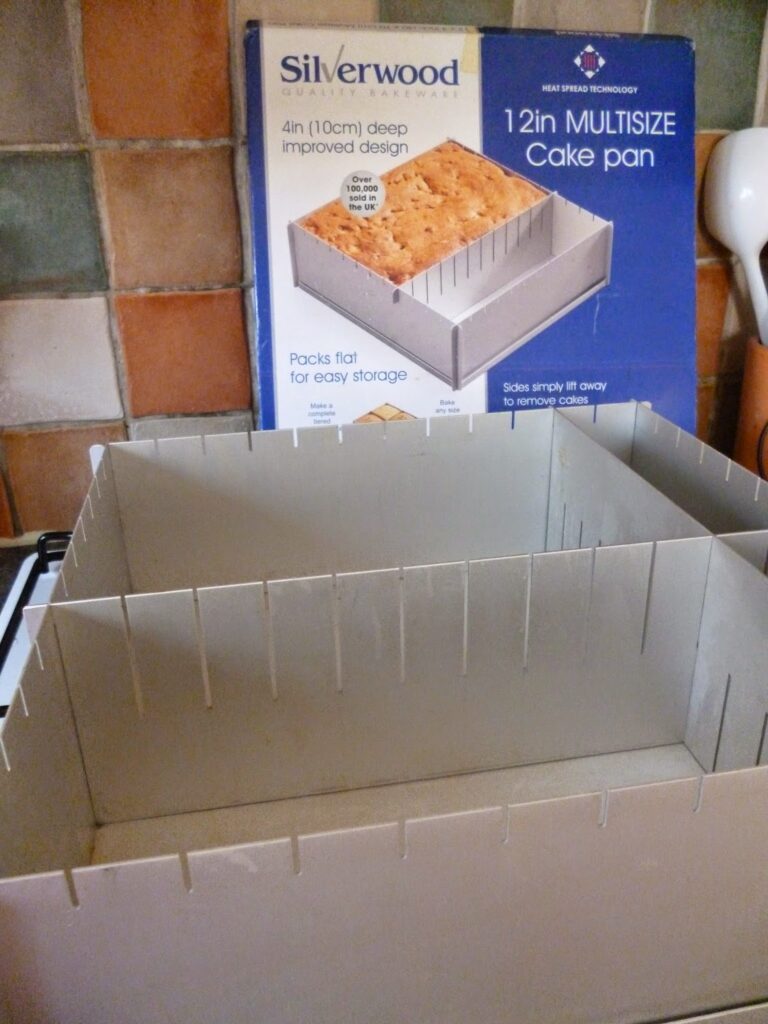 oblong cake tin Loom Bands Cake