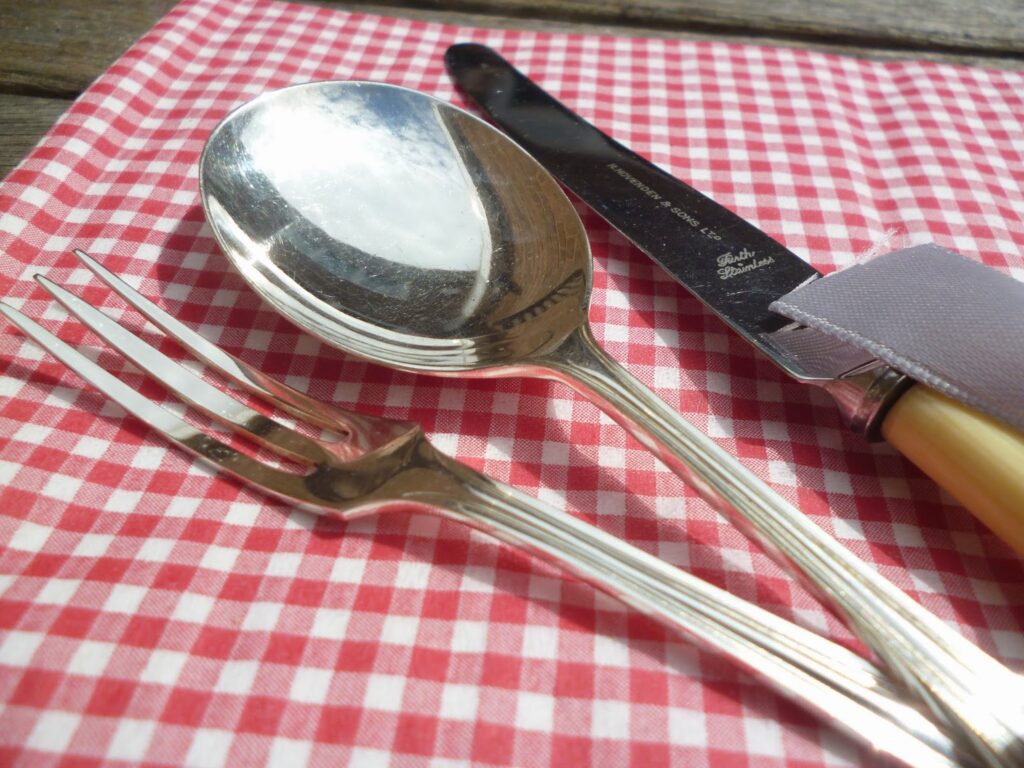 Jennifers Cutlery