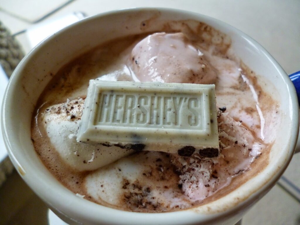 Hersheys Hot Chocolate Cookies and Creme Bar Hersheys Hot Chocolate Cookies and Creme Bar