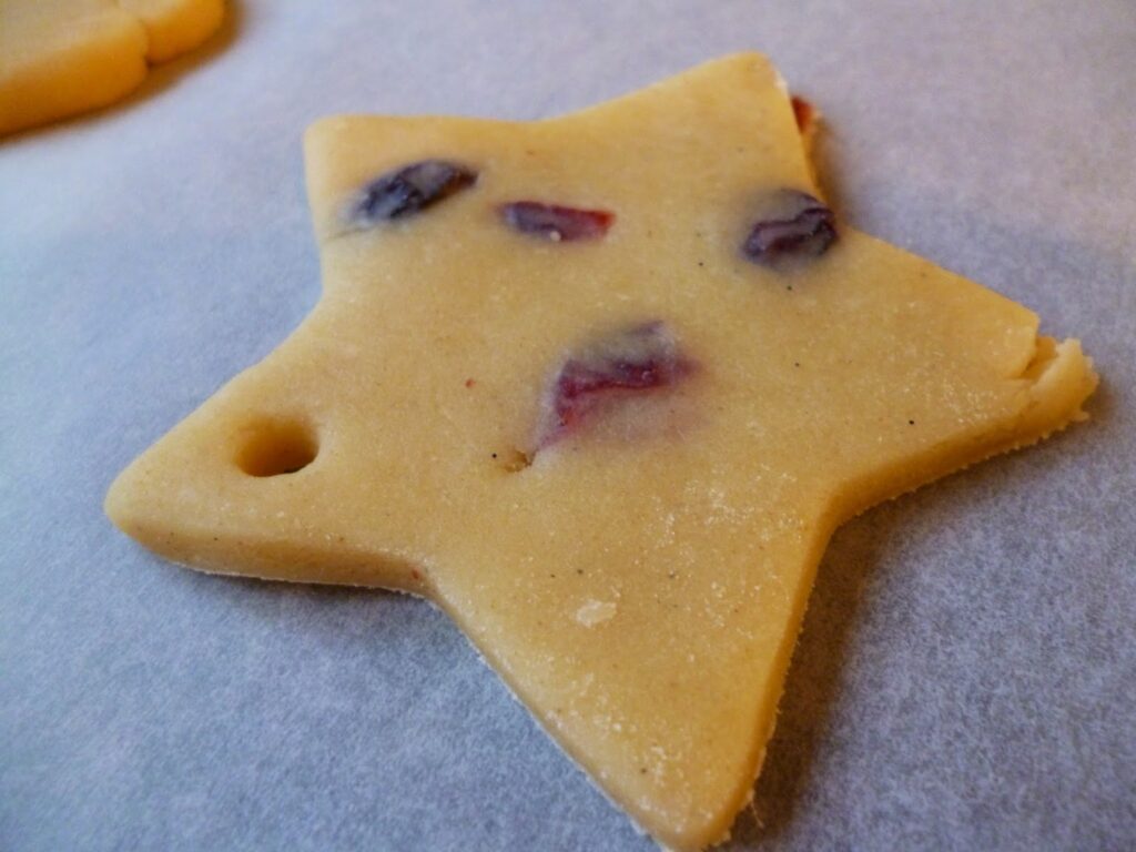 Christmas Frosted Cranberry Cookies Biscuits Recipe tree decoration edible gift Christmas Frosted Cranberry Cookies Biscuits Recipe tree decoration edible gift