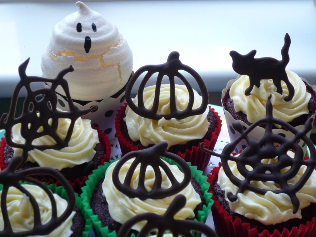 Halloween Cake Decorating Ideas Halloween Cake Decorating Ideas