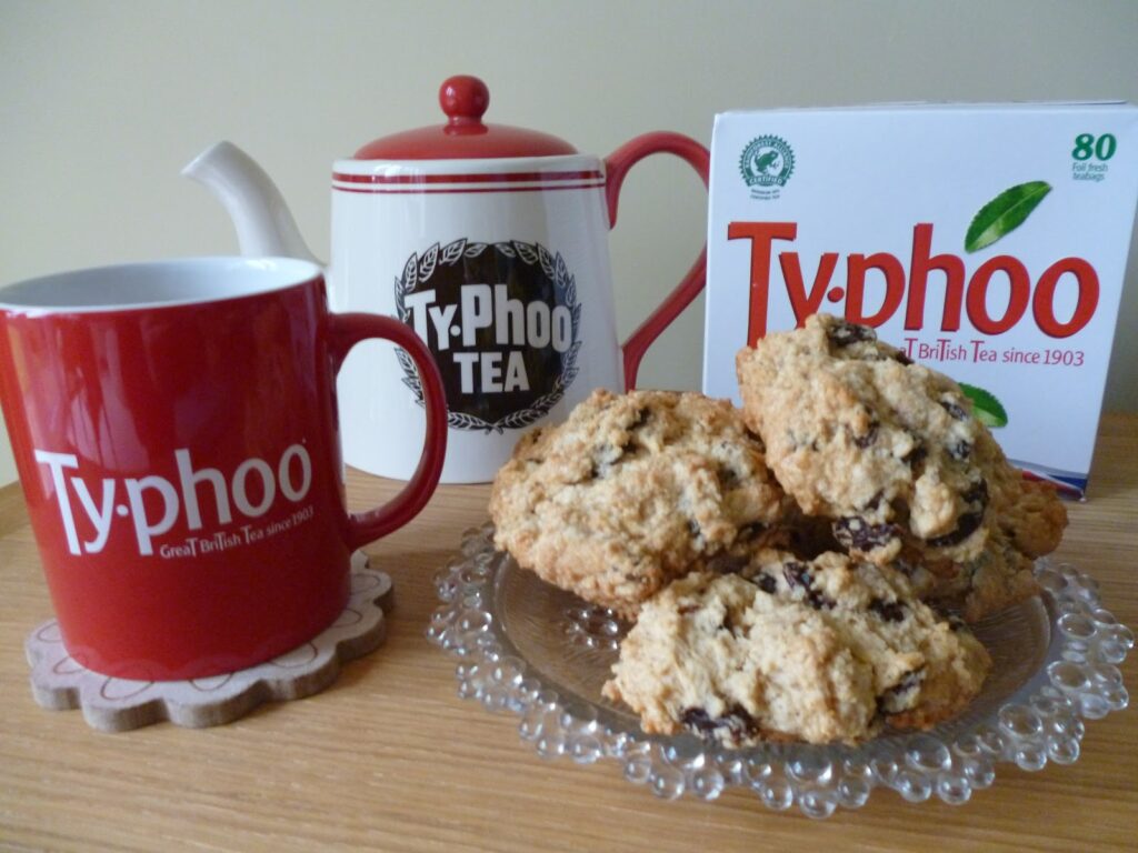 Recipe Tea and Raisin Spiced Buns Recipe Tea and Raisin Spiced Buns