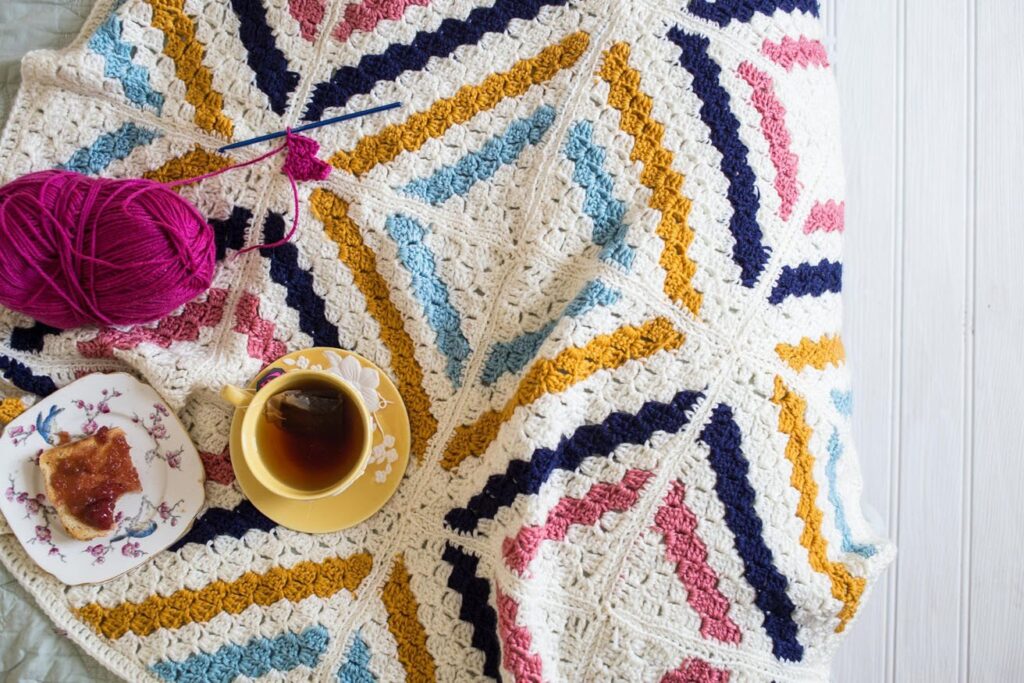 Picnic Throw - photo credit Deramores.co.uk Picnic Throw - photo credit Deramores.co.uk